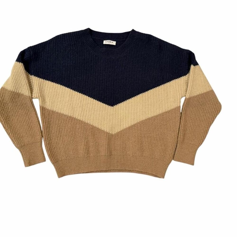 Storia sweater Navy blue, beige, and tan chevron pattern
